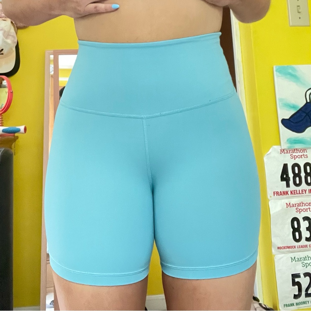 Hollister Gilly Hicks bike shorts